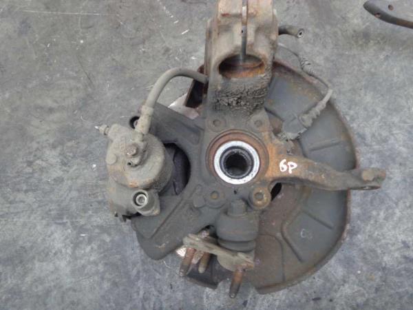 MOYEU AVANT DROIT VW / AUDI / SKODA / SEAT - Vue 2